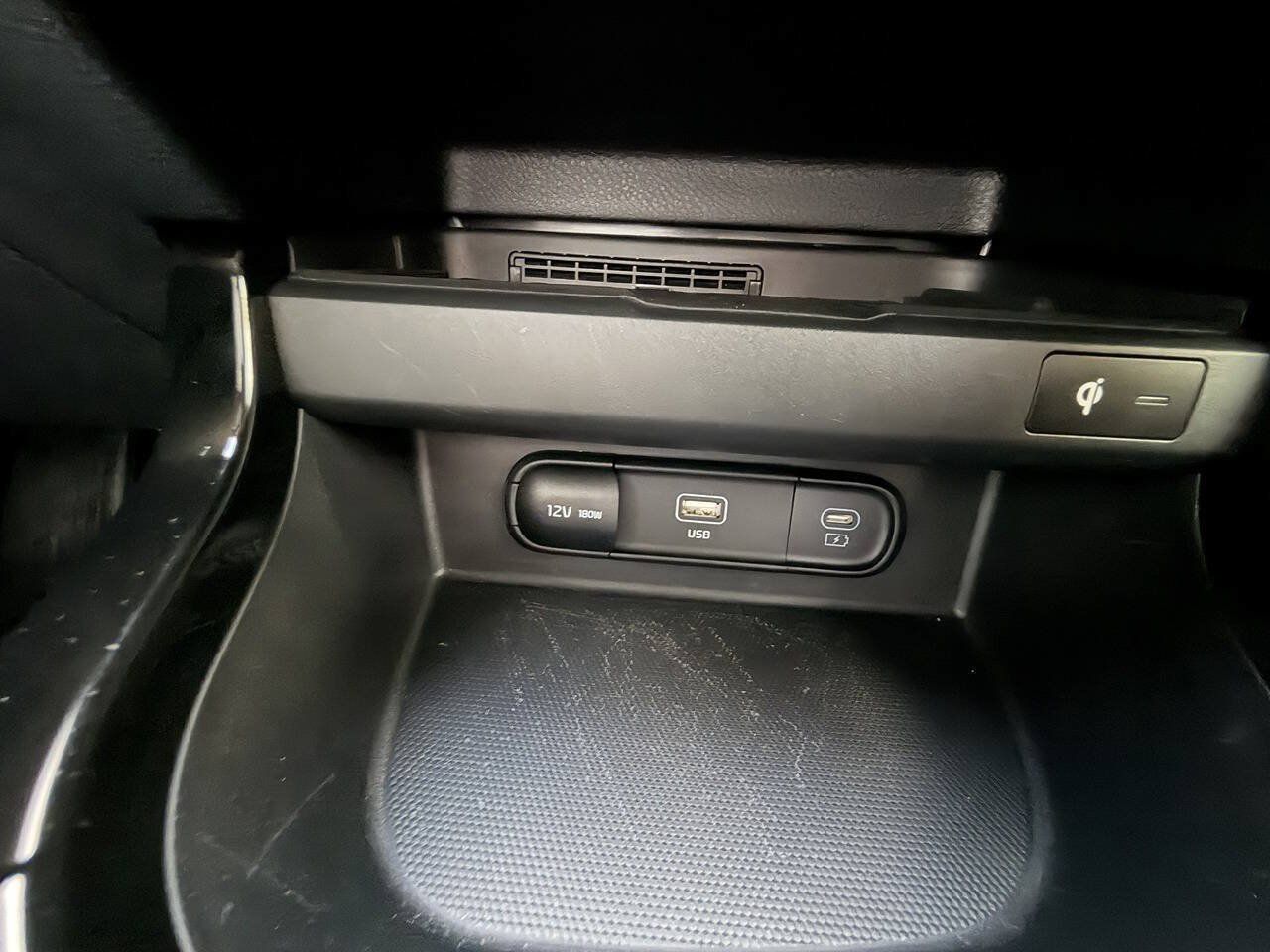 Used 2025 Kia Seltos EX FWD image 29