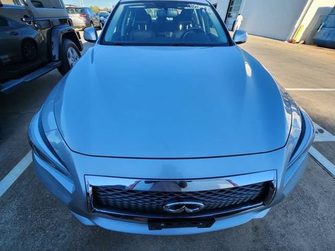 Used 2017 INFINITI Q50 3.0t Premium w/ 3.0T Premium Plus Package RWD image 2