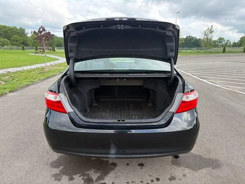 Used 2017 Toyota Camry LE FWD image 9