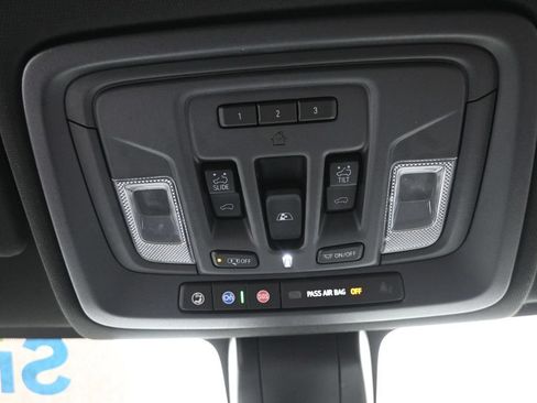 Used 2021 GMC Sierra 1500 AT4 w/ AT4 Premium Package AWD/4WD image 19