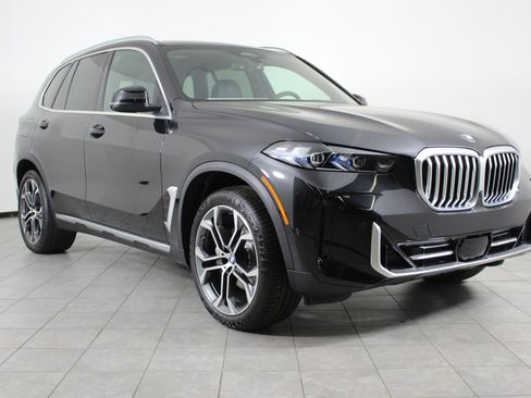 New 2026 BMW X5 sDrive40i w/ Climate Comfort Package image 7