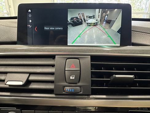 Used 2018 BMW 330i Gran Turismo xDrive image 43