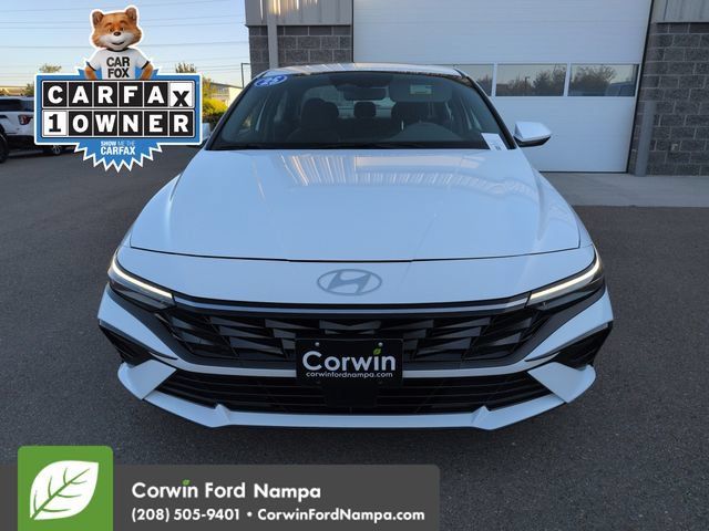 Used 2025 Hyundai Elantra SEL FWD image 8