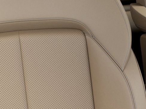 New 2025 Jeep Grand Cherokee L Limited w/ Luxury Tech Group II image 40