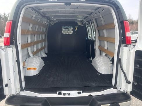 Used 2024 GMC Savana 2500 w/ Driver Convenience Package image 30