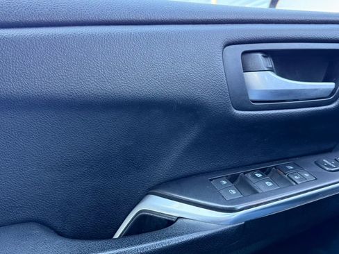 Used 2016 Toyota Camry LE image 26