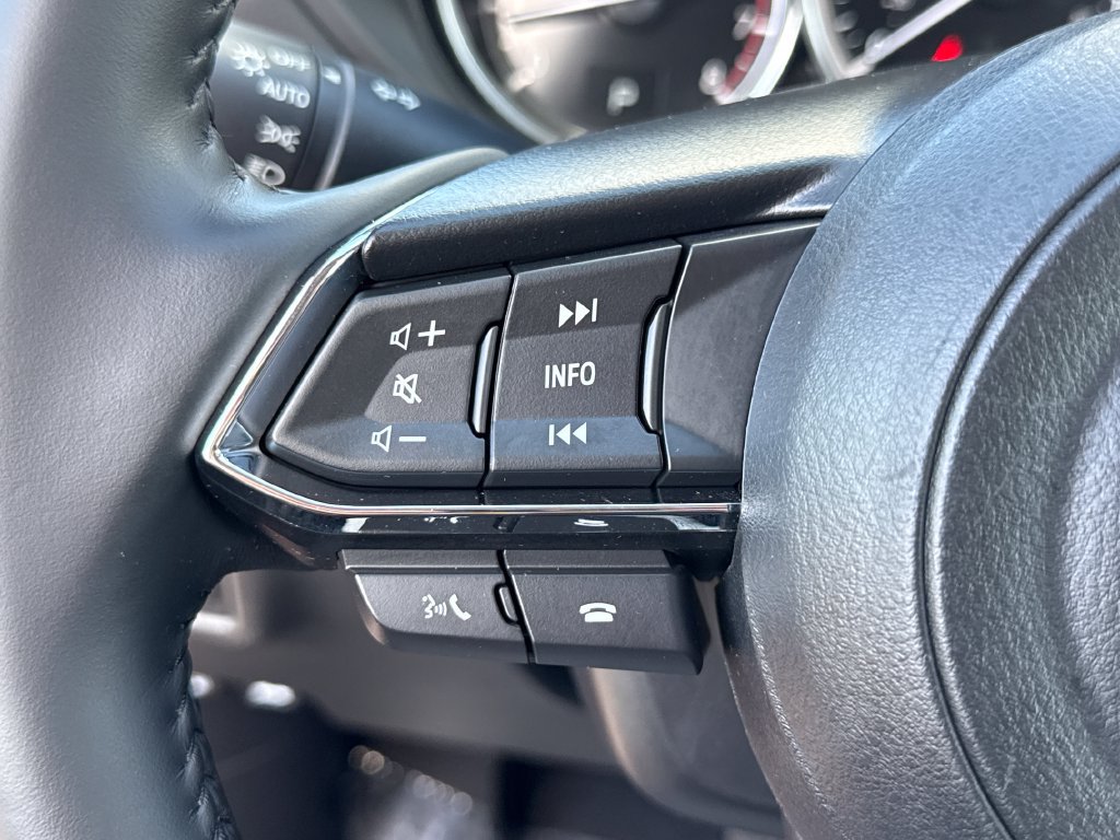 Used 2025 MAZDA CX-5 AWD 2.5 S w/ Preferred Package image 17