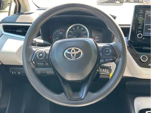 Used 2021 Toyota Corolla LE w/ Carpet Mat Package (TMS) FWD image 16