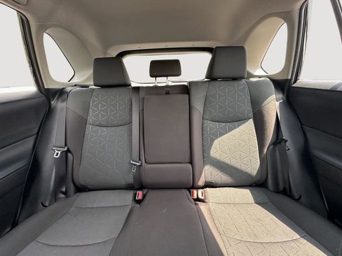 Used 2025 Toyota RAV4 XLE FWD image 13