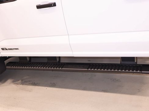 New 2026 Ford F550 4x4 Crew Cab w/ XLT Value Package image 26