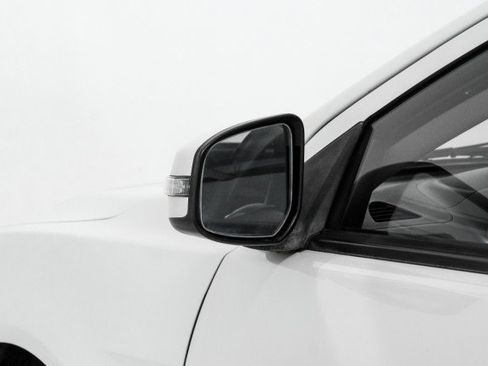 Used 2016 Mitsubishi Lancer ES FWD image 32