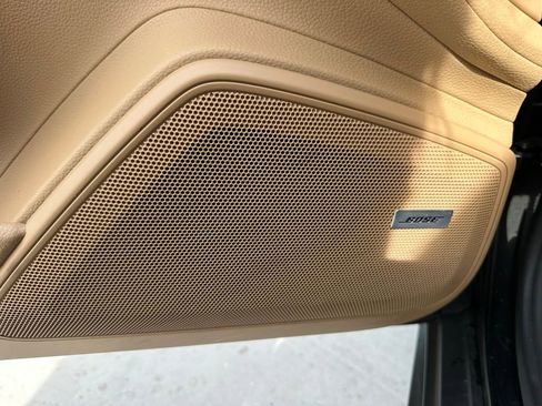 Used 2018 Porsche Panamera image 21