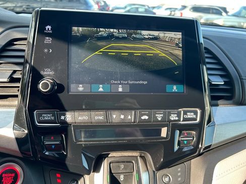 Used 2018 Honda Odyssey EX-L image 12