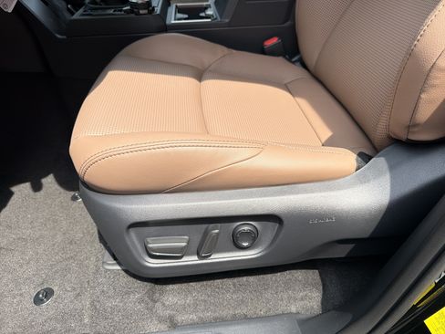 New 2026 Toyota 4Runner Limited AWD/4WD image 12