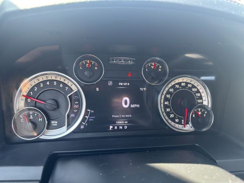 Used 2016 RAM 1500 Laramie w/ Convenience Group image 24