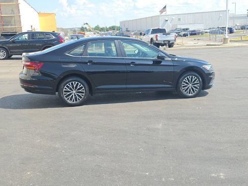 Used 2019 Volkswagen Jetta SE FWD image 8