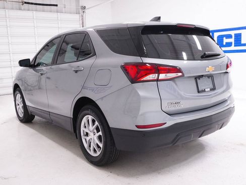 Used 2024 Chevrolet Equinox LS w/ Driver Confidence II Package FWD image 32