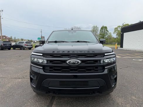 Used 2022 Ford Expedition Max Limited AWD/4WD image 12
