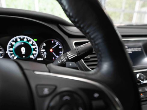 Used 2018 Buick LaCrosse Essence FWD image 14