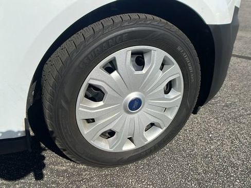 Used 2020 Ford Transit Connect XL image 9