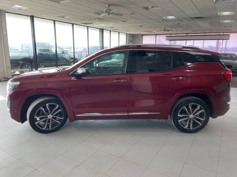 Used 2018 GMC Terrain Denali w/ Comfort Package image 4