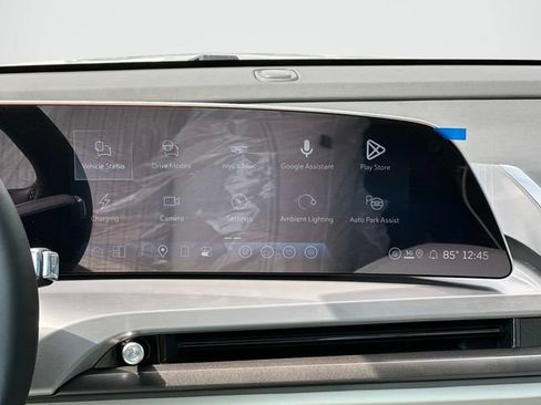 New 2027 Cadillac Vistiq Sport w/ LPO, Floor Liner Package AWD/4WD image 3