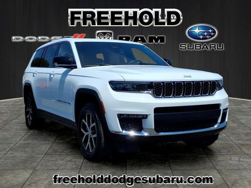 Used 2025 Jeep Grand Cherokee L Limited w/ Trailer Tow Package AWD/4WD image 1