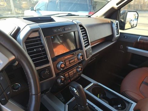 Used 2018 Ford F150 King Ranch w/ FX4 Off-Road Package image 12