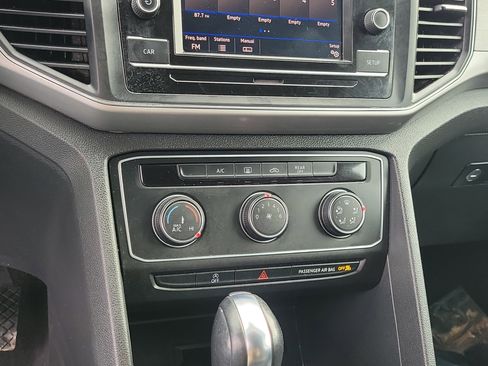 Used 2019 Volkswagen Atlas S image 27