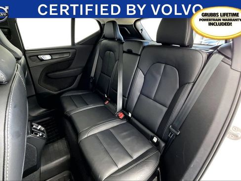 Used 2024 Volvo XC40 B5 Ultimate w/ Protection Package Premier image 33