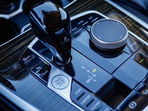 Used 2019 BMW X7 xDrive40i w/ Premium Package image 23