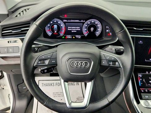 Used 2022 Audi Q8 Premium Plus w/ Premium Plus Package image 14