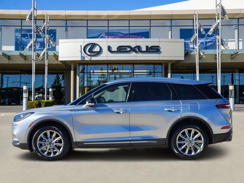 Used 2021 Lincoln Corsair AWD w/ Premium Package image 3