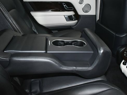 Used 2021 Land Rover Range Rover Westminster Edition image 56