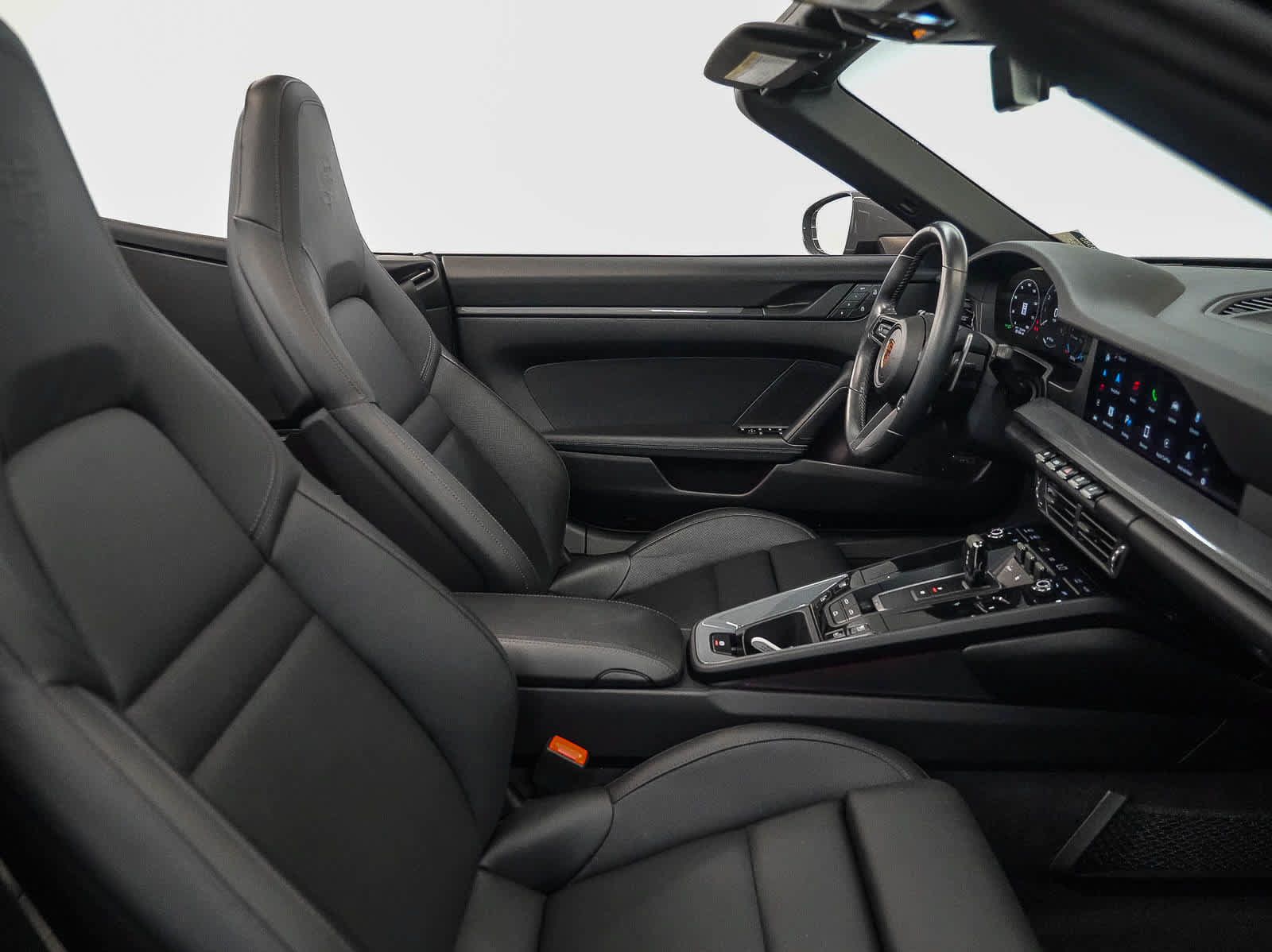 Certified 2025 Porsche 911 Carrera RWD image 19