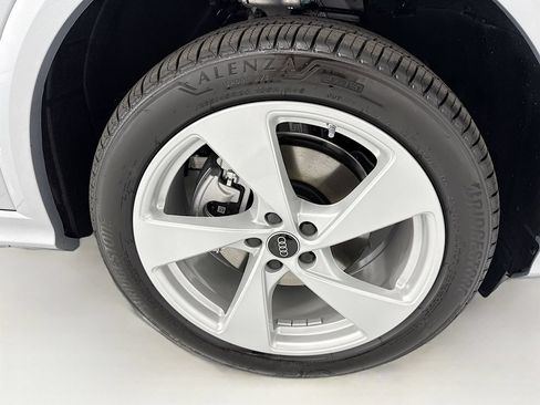 Used 2026 Audi Q5 Premium Plus w/ Premium Plus AWD/4WD image 31