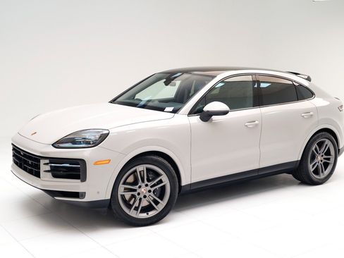 New 2026 Porsche Cayenne Coupe image 1