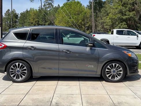 Used 2017 Ford C-MAX Energi Titanium w/ Equipment Group 501A image 15