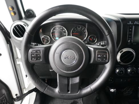 Used 2014 Jeep Wrangler Unlimited Sahara w/ Max Tow Package image 15