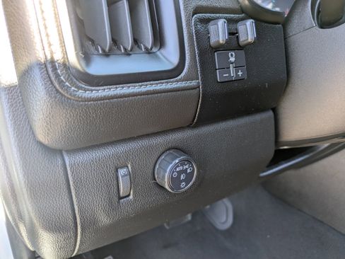 Used 2021 GMC Canyon Elevation w/ Driver Alert Package image 19