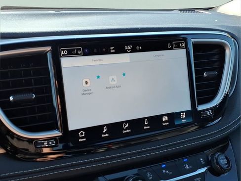 New 2026 Chrysler Pacifica Select FWD image 28