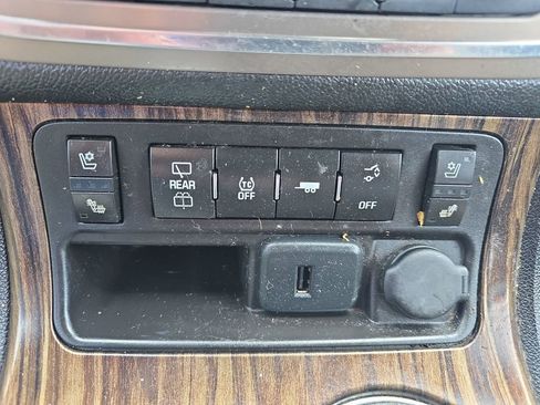 Used 2015 GMC Acadia Denali AWD/4WD image 34