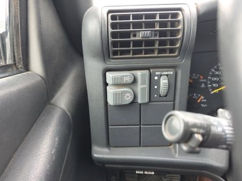 Used 1997 GMC Sonoma SLS RWD image 11
