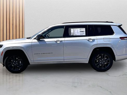 New 2026 Jeep Grand Cherokee L Limited AWD/4WD image 5