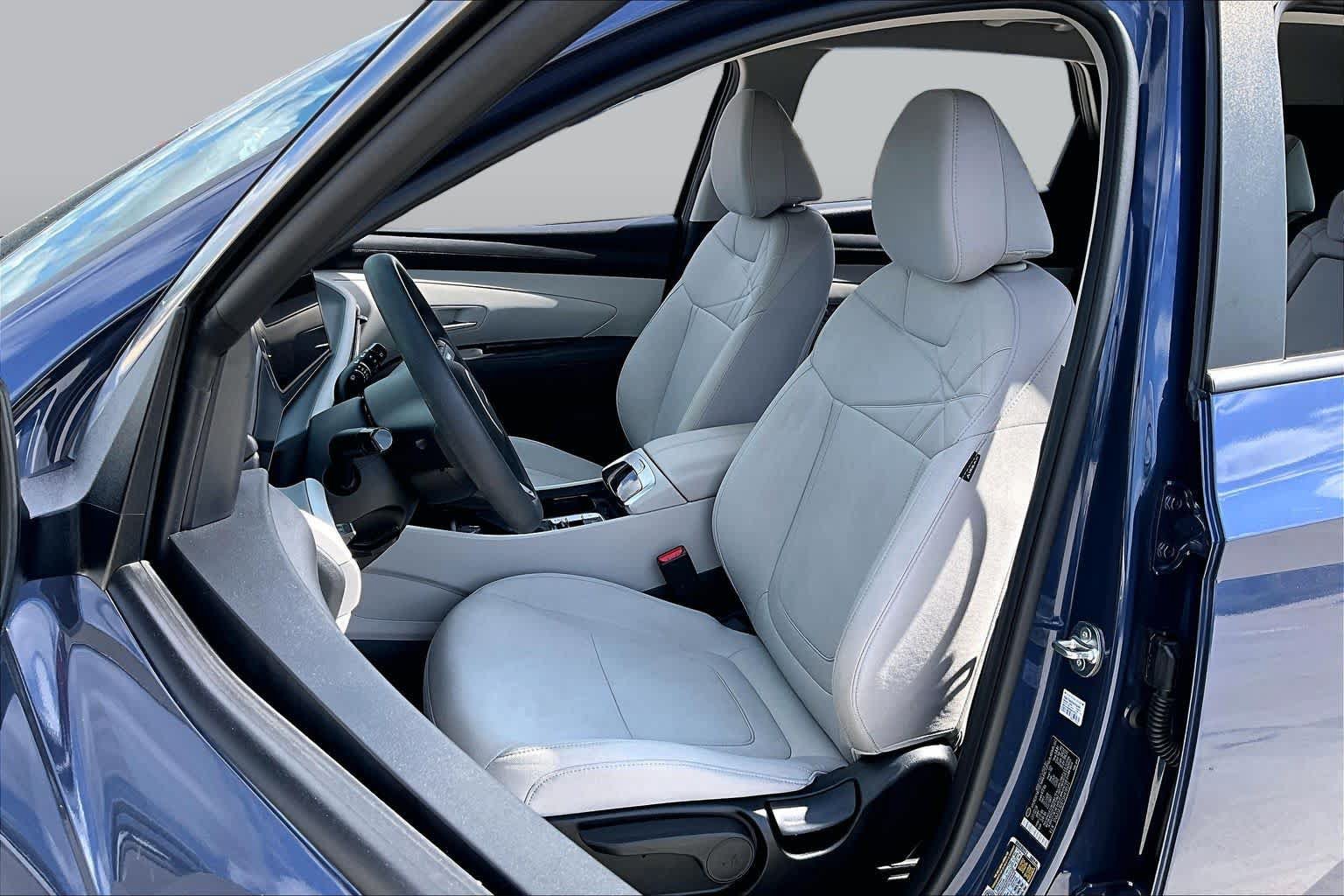 Used 2025 Hyundai Tucson SE FWD image 6