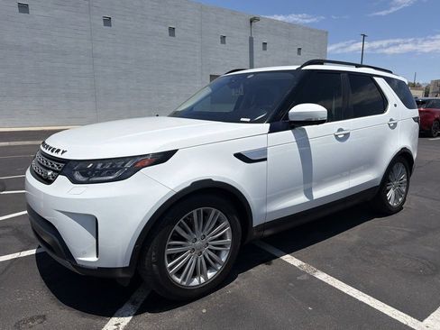 Used 2018 Land Rover Discovery HSE Luxury AWD/4WD image 1