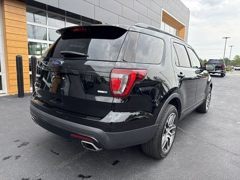 Used 2016 Ford Explorer Sport w/ Equipment Group 401A AWD/4WD image 4