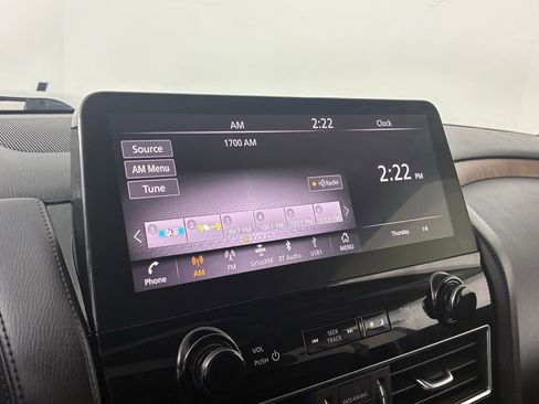 Used 2024 Nissan Armada SL w/ Captain's Chairs Package image 20