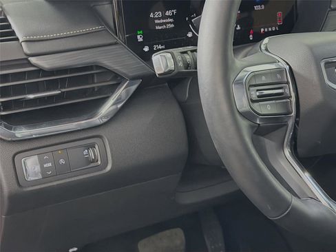 Used 2024 GMC Acadia Elevation image 10