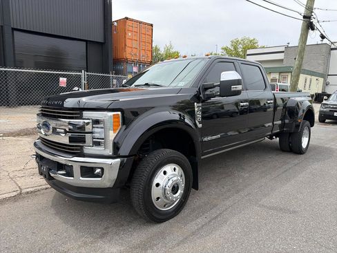 Used 2019 Ford F450 King Ranch w/ King Ranch Ultimate Package AWD/4WD image 12